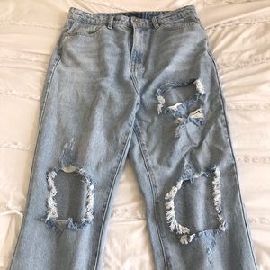 PRETTY LITTLE THING MOM STRAIGHT JEANS